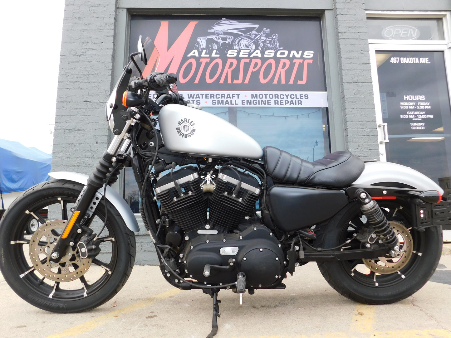 2021 Harley Davidson 883 Iron